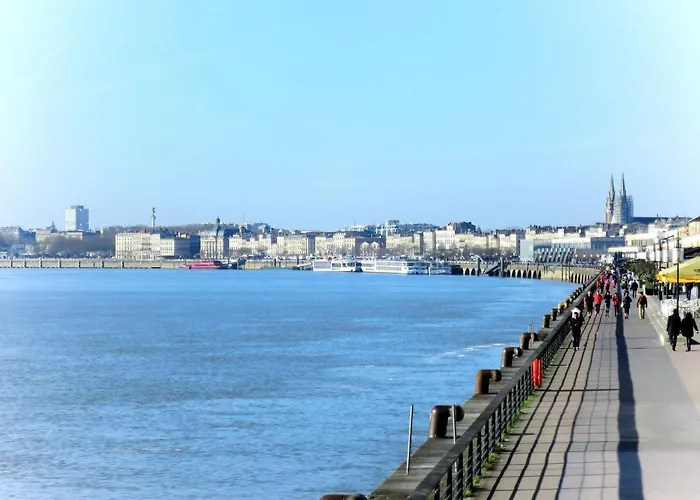 Les Oceanides-4 By Interhome Lejlighed